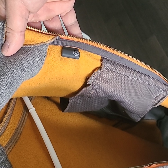 Mens Lululemon hoodie size M medium - Picture 6 of 7